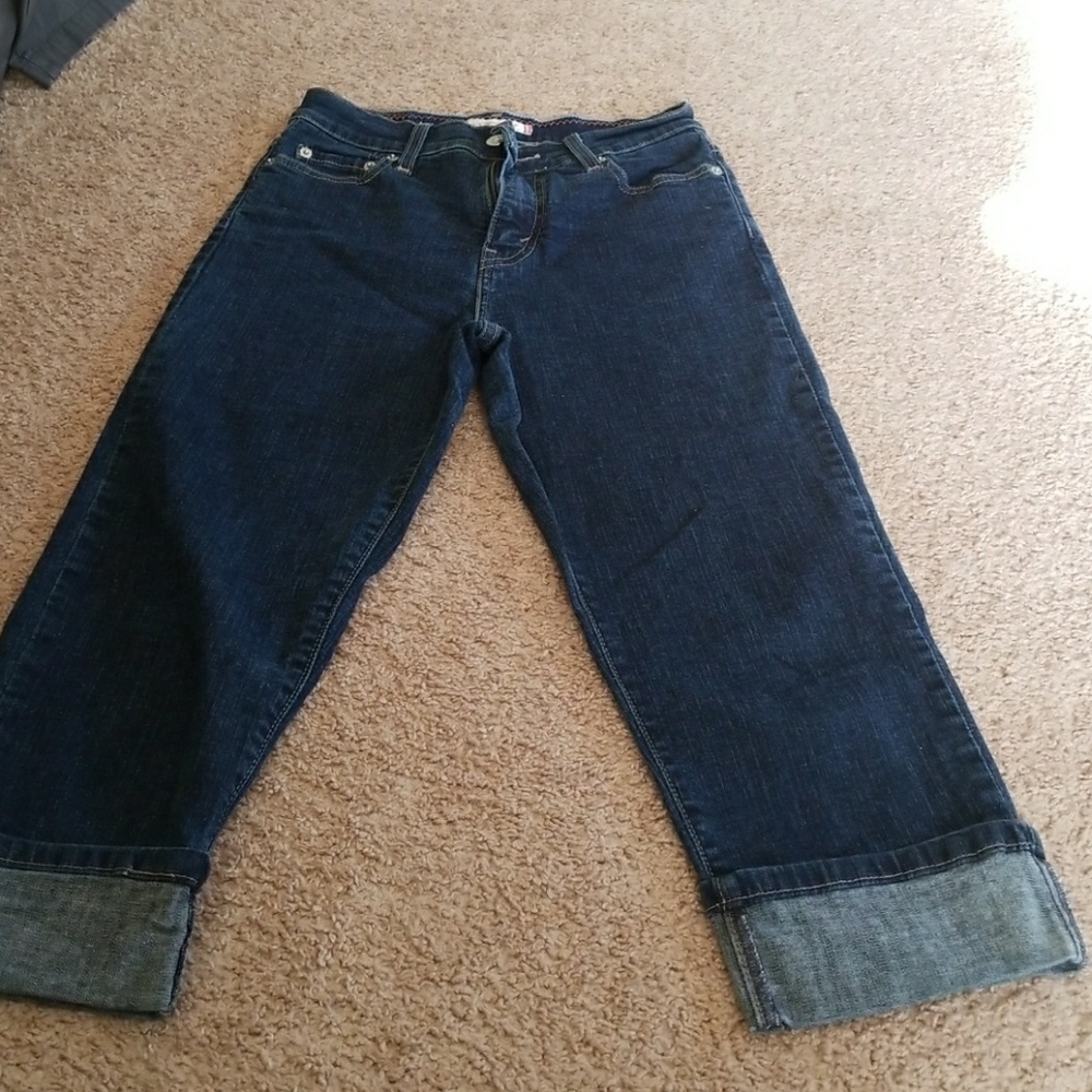 Levis capri jeans